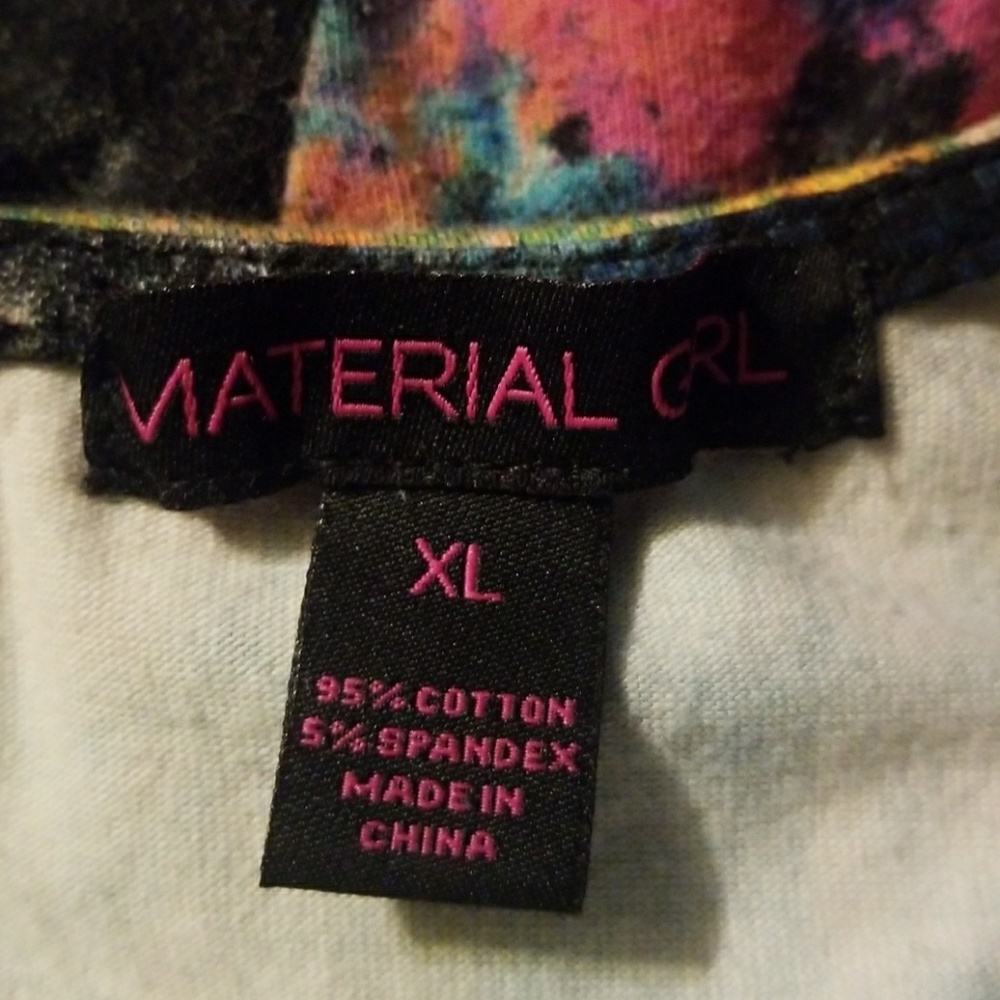 3/$25 ❤ Material Girl Top - Picture 4 of 5